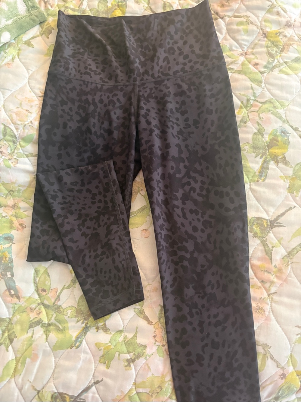 Old Navy Powersoft Leopard Animal Print Leggings Medium High Waisted Athletic